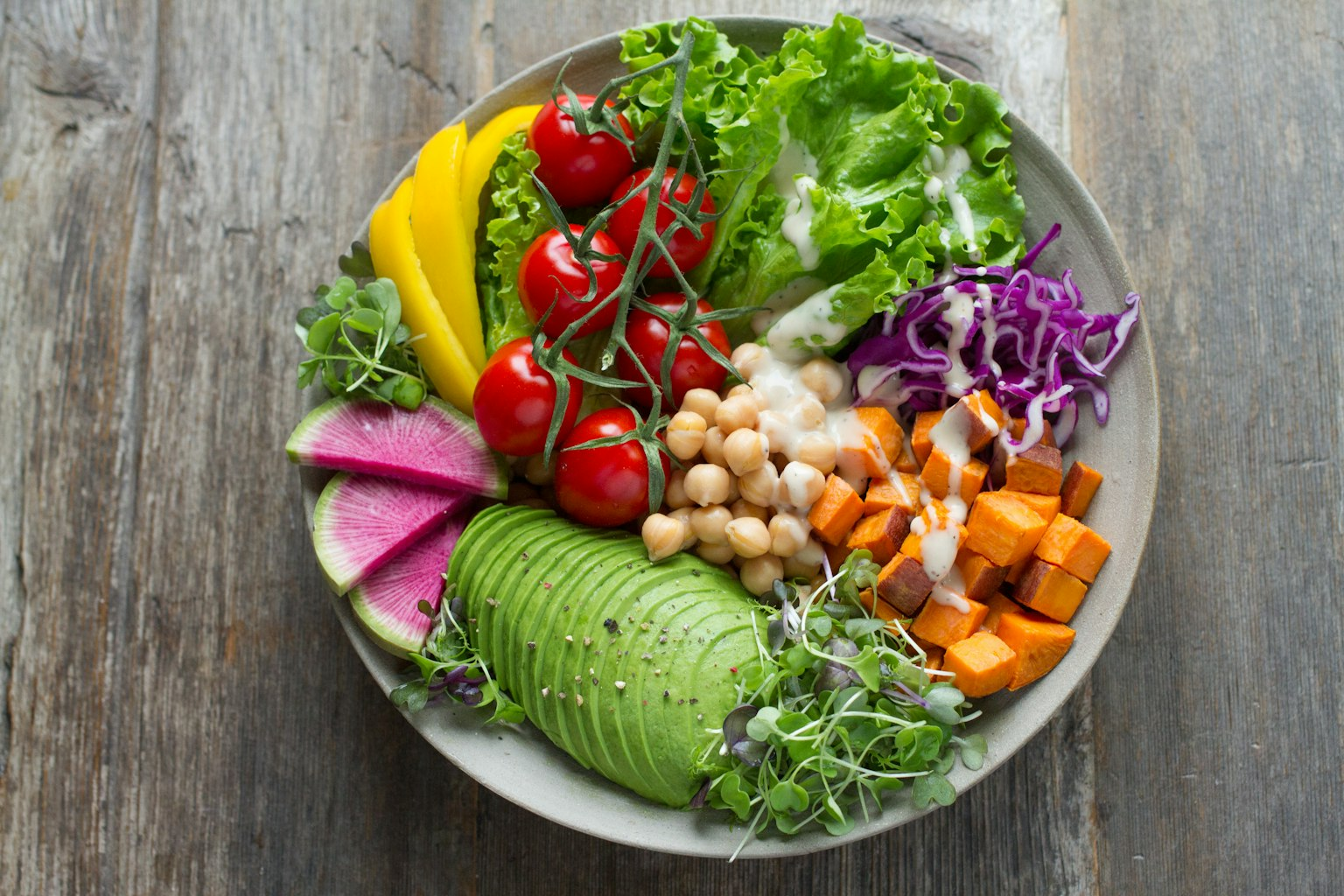 Mediterranean Chickpea & Quinoa Power Bowl – Healthy Recipe for a Better Lifestyle