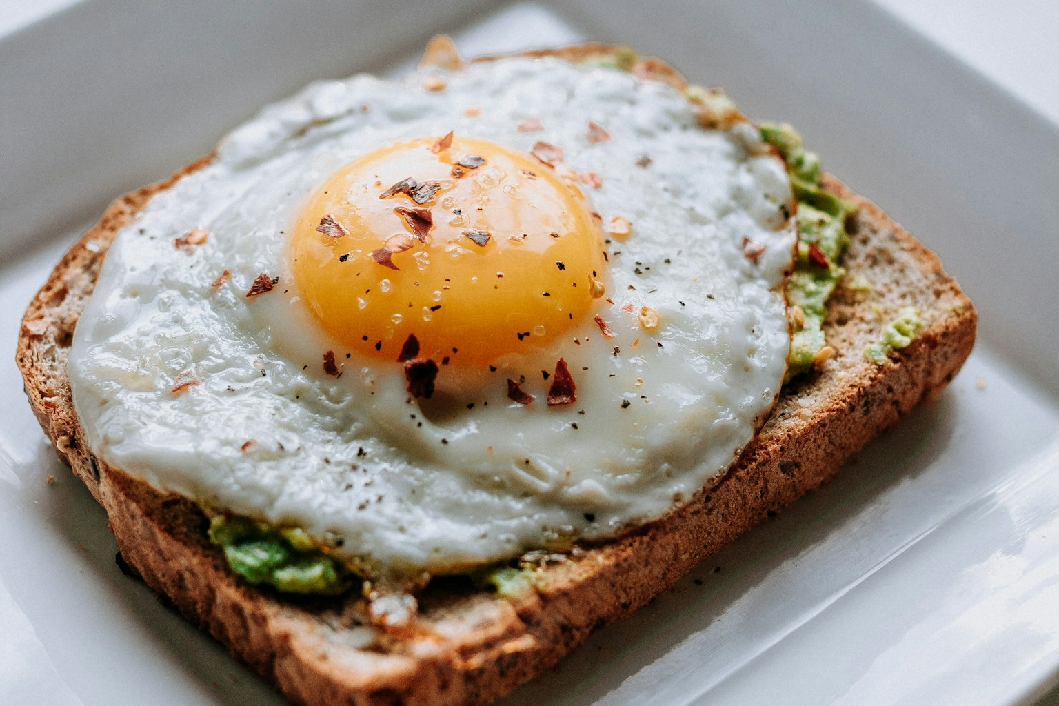 Spinach & Mushroom Egg Omelette – A Protein-Rich Healthy Breakfast